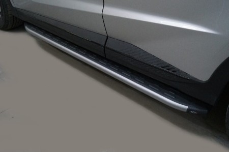 Пороги алюминиевые с пластиковой накладкой (карбон серебро) 1720 мм-№JETX70PL23-02SL в Паводаре от Auto-Land